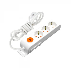 Rİ-TECH ( 3LÜ ANAHTARLI - 3MT ) UZATMA KABLO & TOPRAKLI GRUP PRİZ ( 001 175 320002 03 00 )*12